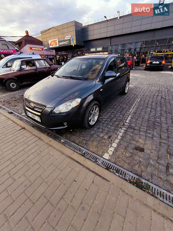 Хетчбек Kia Ceed 2008 в Виноградові