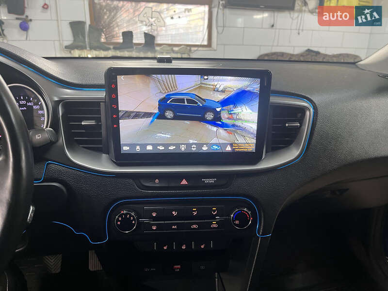 Хэтчбек Kia Ceed 2019 в Богодухове