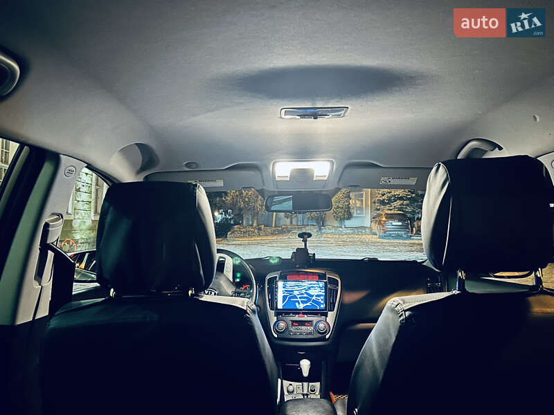 Универсал Kia Ceed 2010 в Каменец-Подольском фото 7 Универсал Kia Ceed 2010 в Каменец-Подольском