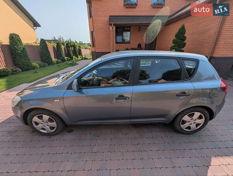 Хэтчбек Kia Ceed 2009 в Виннице