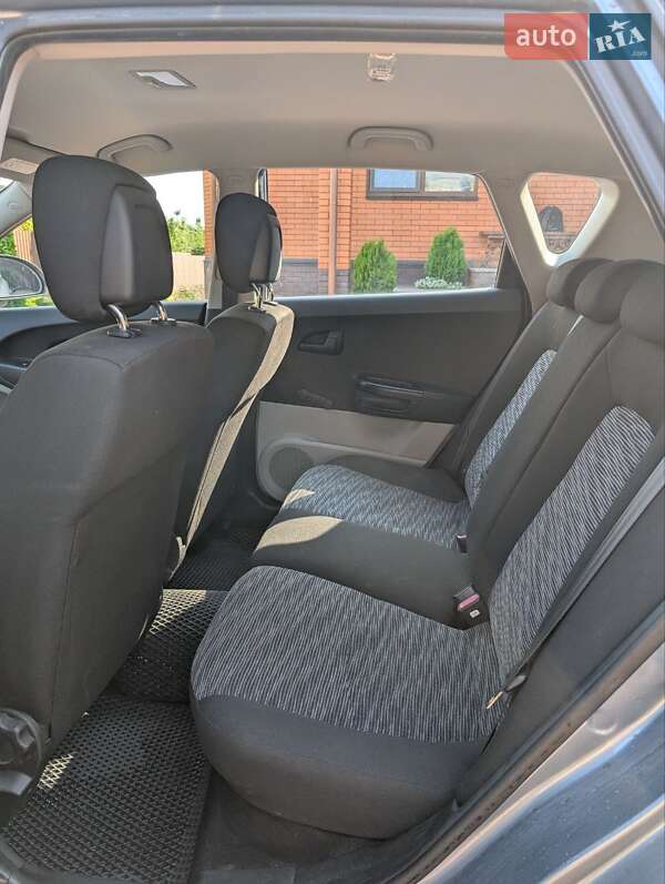 Хэтчбек Kia Ceed 2009 в Виннице