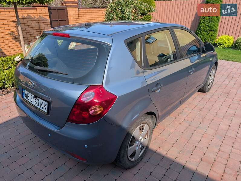 Хэтчбек Kia Ceed 2009 в Виннице