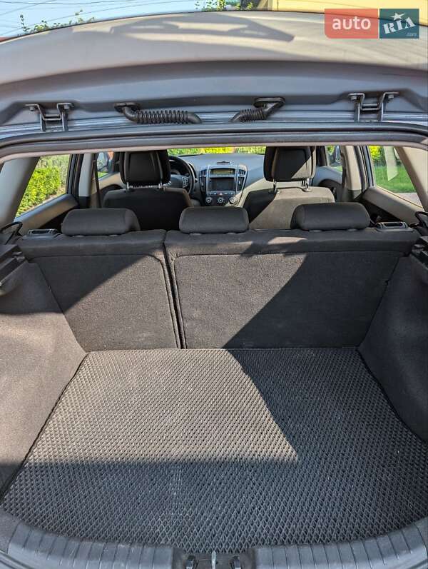 Хэтчбек Kia Ceed 2009 в Виннице