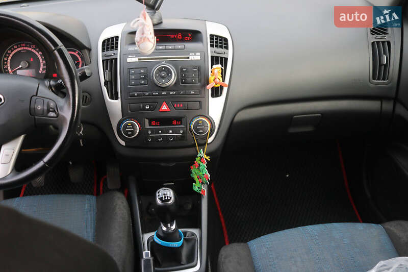 Хетчбек Kia Ceed 2009 в Львові фото 10 Хетчбек Kia Ceed 2009 в Львові