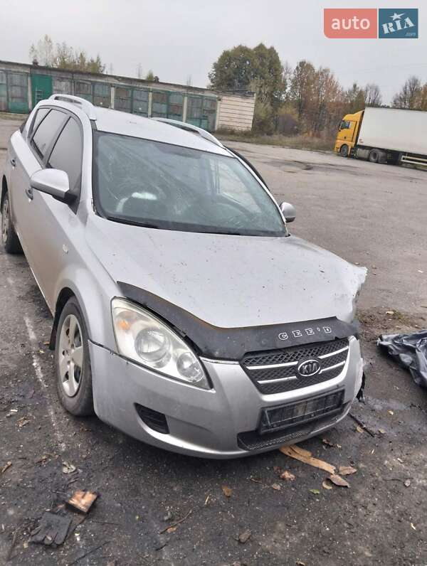 Универсал Kia Ceed 2009 в Чорткове