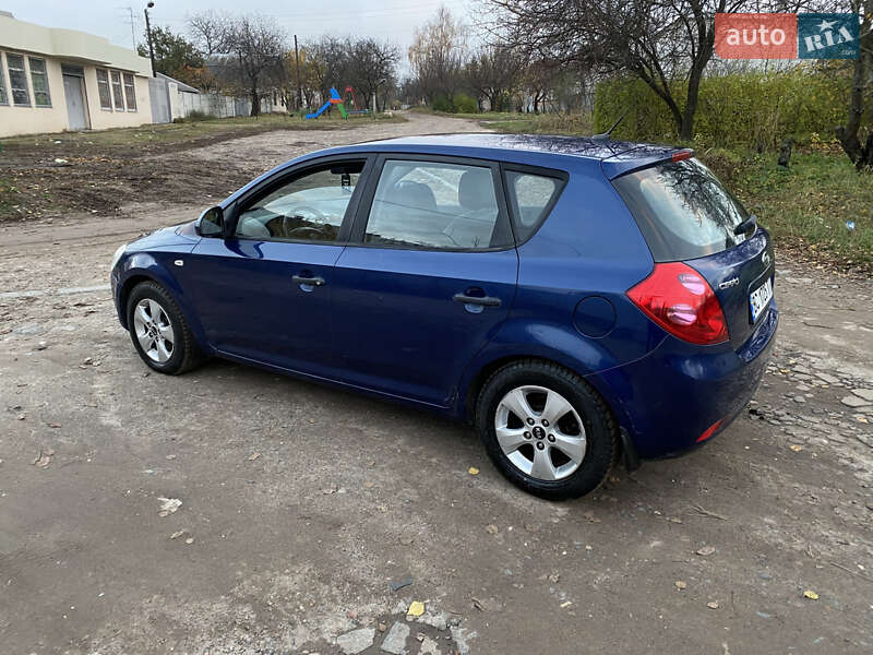 Хетчбек Kia Ceed 2009 в Харкові фото 3 Хетчбек Kia Ceed 2009 в Харкові