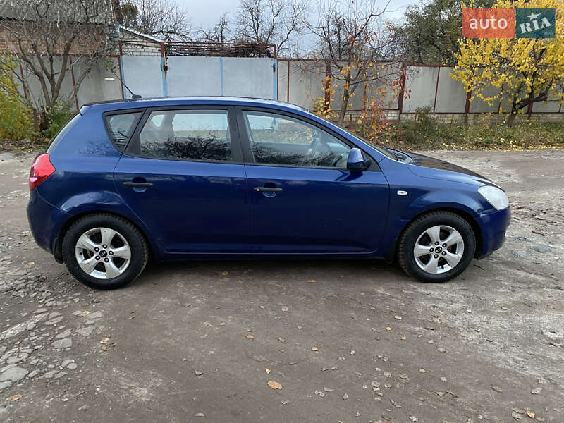 Хетчбек Kia Ceed 2009 в Харкові фото 9 Хетчбек Kia Ceed 2009 в Харкові