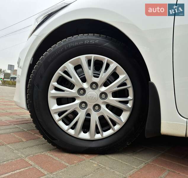 Хэтчбек Kia Ceed 2018 в Киеве