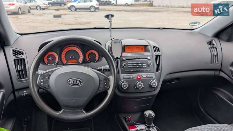 Хетчбек Kia Ceed 2008 в Вінниці фото 2 Хетчбек Kia Ceed 2008 в Вінниці