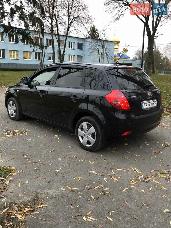 Універсал Kia Ceed 2008 в Теофіполі