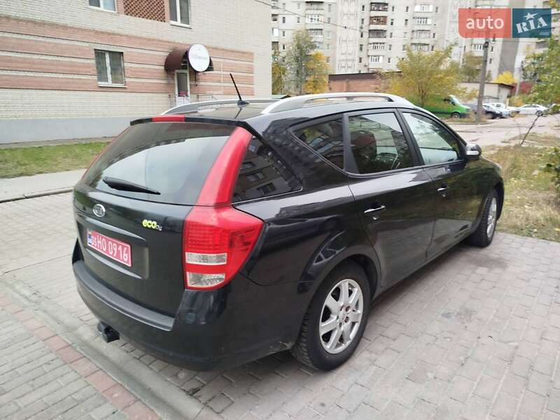 Універсал Kia Ceed 2011 в Сумах