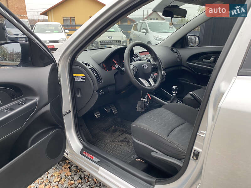 Універсал Kia Ceed 2010 в Хмельницькому