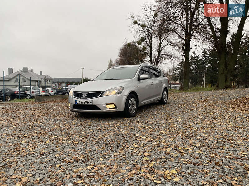 Універсал Kia Ceed 2010 в Хмельницькому