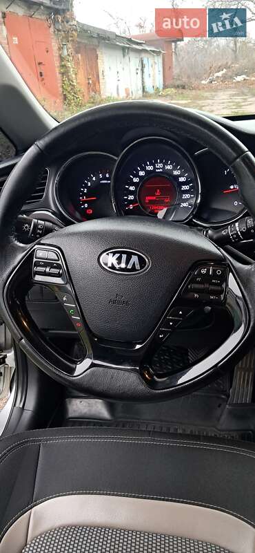 Универсал Kia Ceed 2013 в Славянске