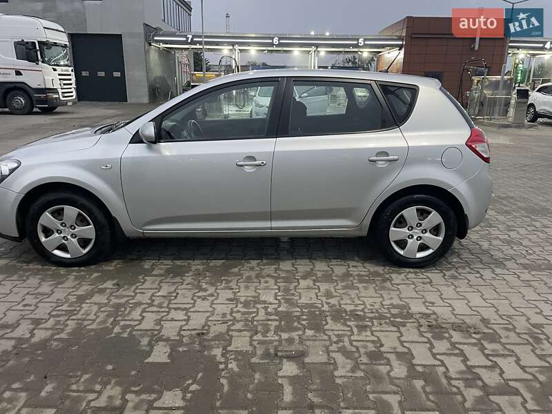 Хэтчбек Kia Ceed 2011 в Боярке фото 5 Хэтчбек Kia Ceed 2011 в Боярке