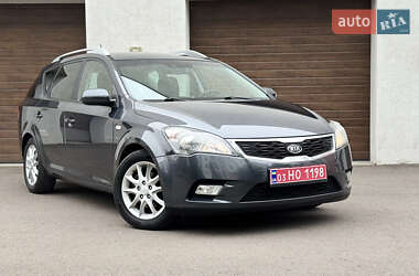 Універсал Kia Ceed 2010 в Рівному