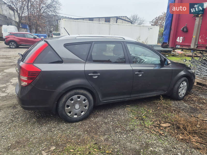 Универсал Kia Ceed 2011 в Одессе