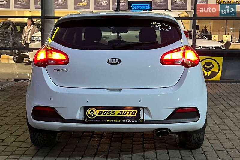 Хэтчбек Kia Ceed 2013 в Ивано-Франковске