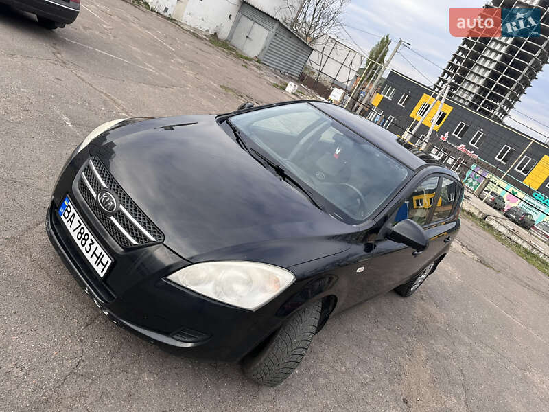 Хэтчбек Kia Ceed 2007 в Кропивницком фото 2 Хэтчбек Kia Ceed 2007 в Кропивницком