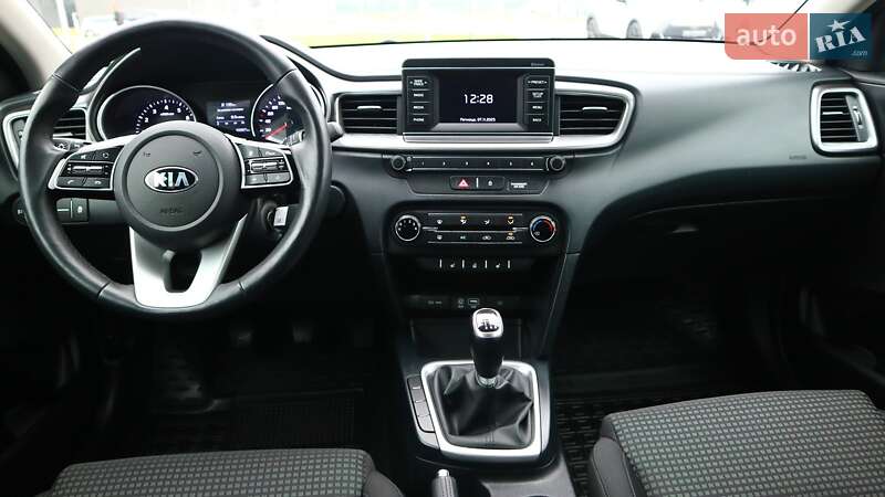 Универсал Kia Ceed 2019 в Киеве