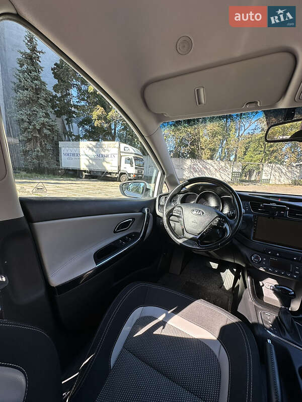 Хетчбек Kia Ceed 2015 в Києві фото 9 Хетчбек Kia Ceed 2015 в Києві