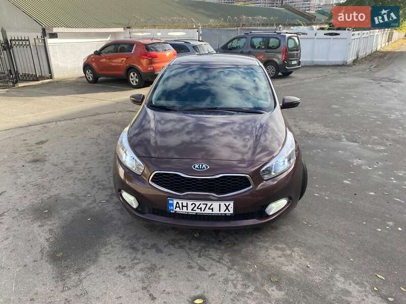 Хетчбек Kia Ceed 2013 в Києві