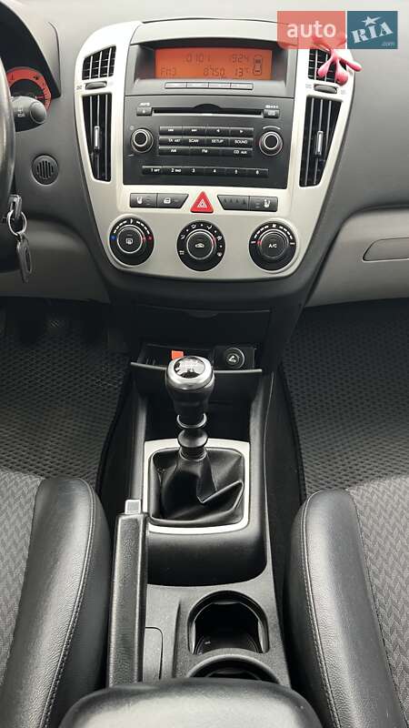 Хетчбек Kia Ceed 2007 в Миколаєві фото 14 Хетчбек Kia Ceed 2007 в Миколаєві