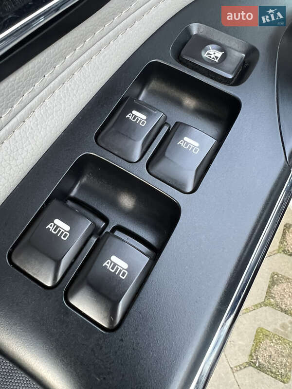 Хэтчбек Kia Ceed 2013 в Киеве