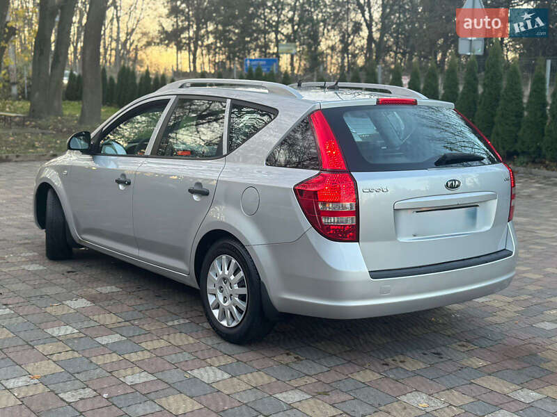 Универсал Kia Ceed 2010 в Киеве