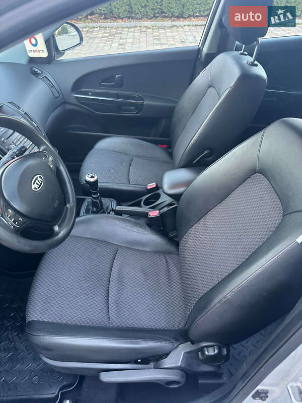 Универсал Kia Ceed 2010 в Киеве