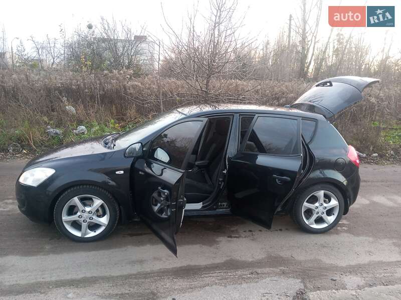 Хетчбек Kia Ceed 2007 в Овручі фото 4 Хетчбек Kia Ceed 2007 в Овручі
