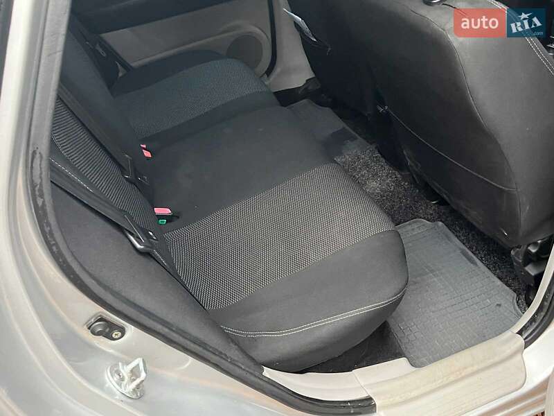 Хэтчбек Kia Ceed 2007 в Киеве