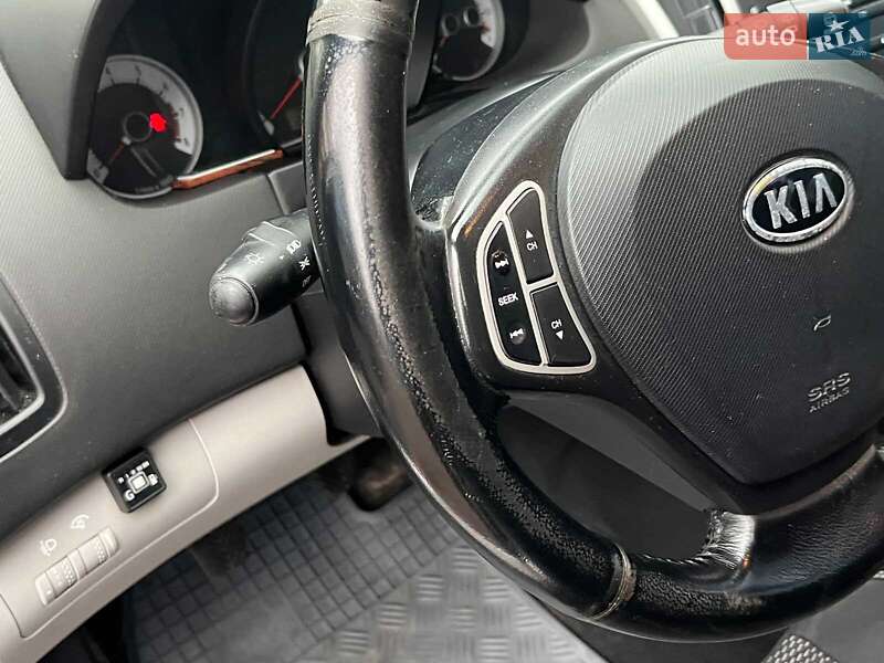 Хэтчбек Kia Ceed 2007 в Киеве