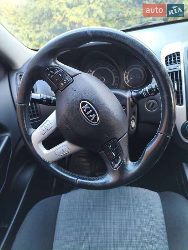 Хэтчбек Kia Ceed 2011 в Гнивани фото 11 Хэтчбек Kia Ceed 2011 в Гнивани