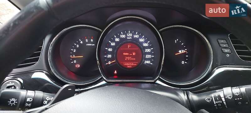 Хэтчбек Kia Ceed 2013 в Киеве