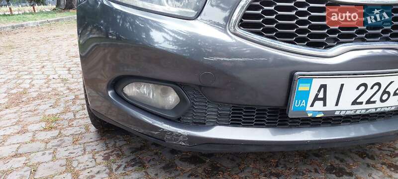 Хэтчбек Kia Ceed 2013 в Киеве