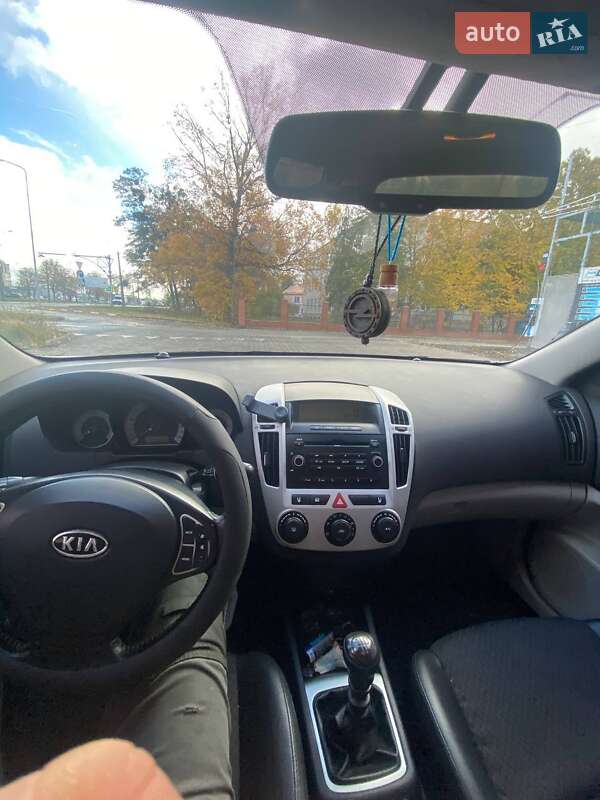 Хэтчбек Kia Ceed 2007 в Луцке фото 6 Хэтчбек Kia Ceed 2007 в Луцке