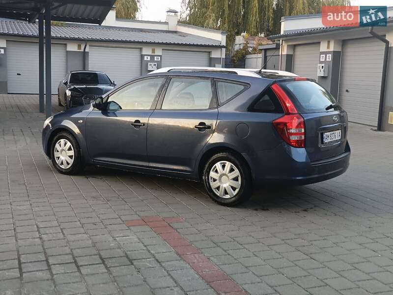 Універсал Kia Ceed 2007 в Житомирі