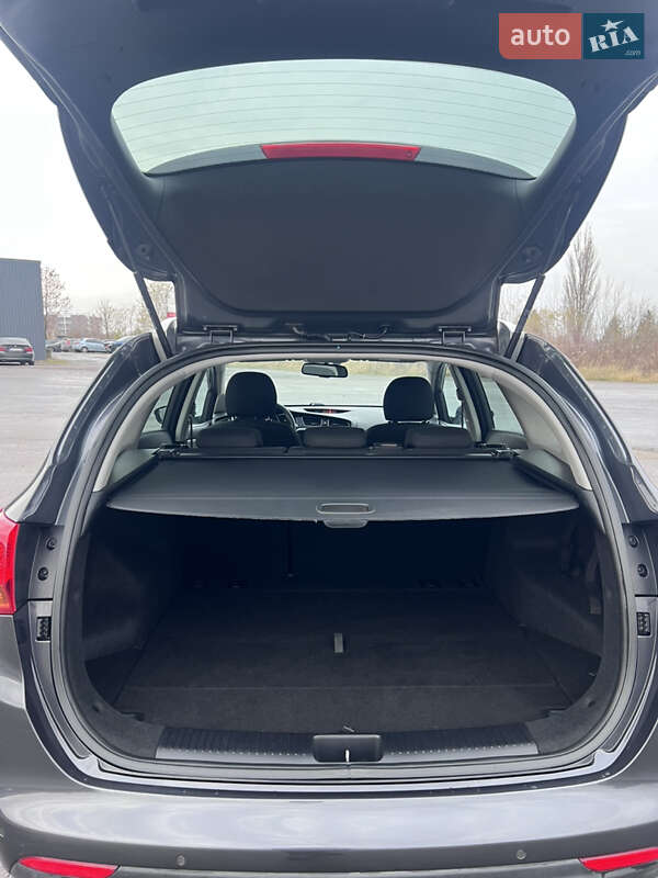 Универсал Kia Ceed 2014 в Ровно