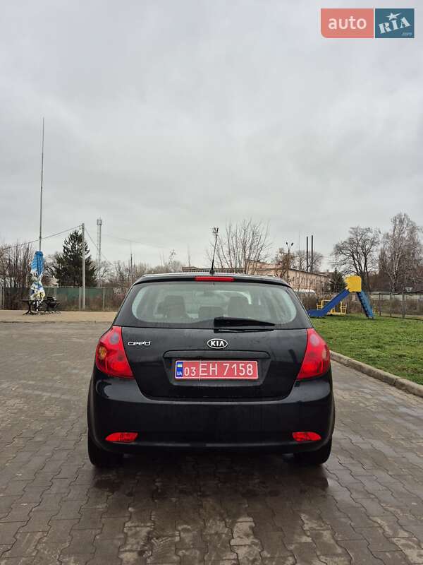Хэтчбек Kia Ceed 2008 в Конотопе