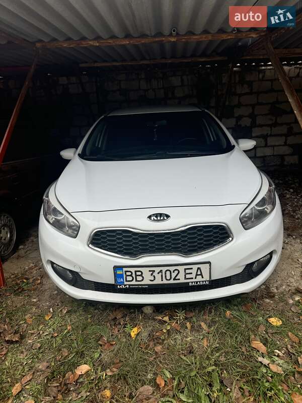 Универсал Kia Ceed 2013 в Киеве