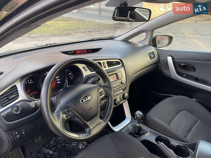 Универсал Kia Ceed 2013 в Луцке