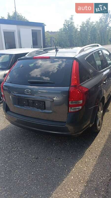 Универсал Kia Ceed 2010 в Раздельной