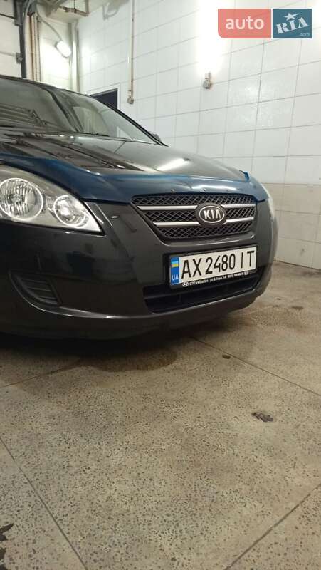 Хэтчбек Kia Ceed 2008 в Харькове