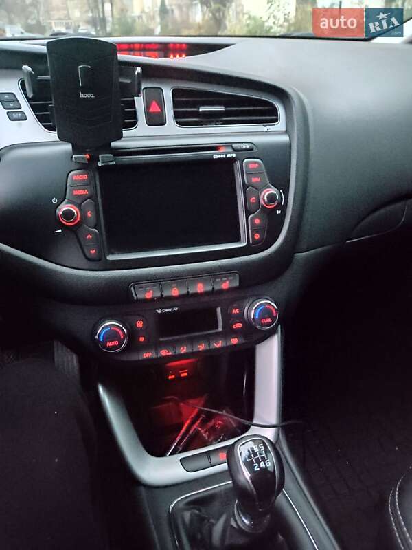 Универсал Kia Ceed 2014 в Киеве фото 11 Универсал Kia Ceed 2014 в Киеве