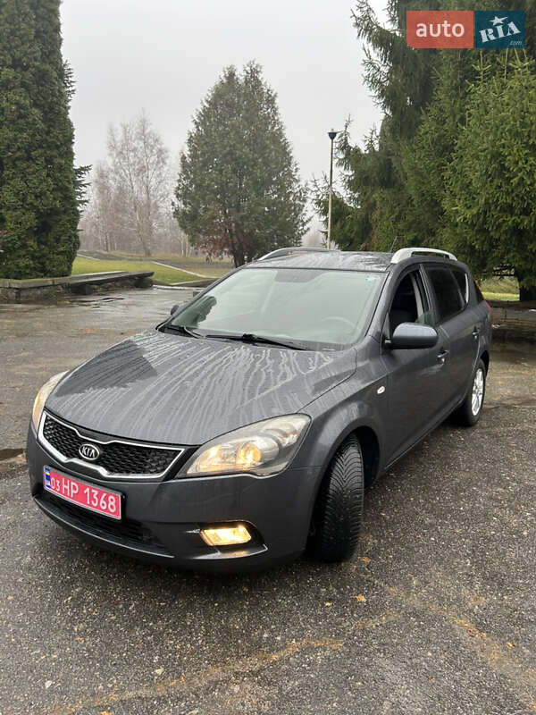 Универсал Kia Ceed 2012 в Золотоноше