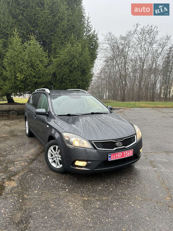 Универсал Kia Ceed 2012 в Золотоноше