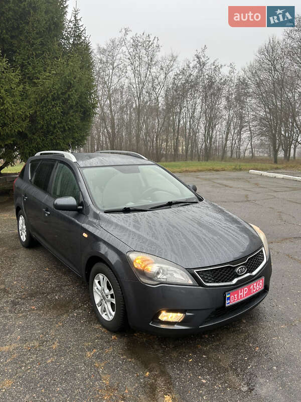 Универсал Kia Ceed 2012 в Золотоноше