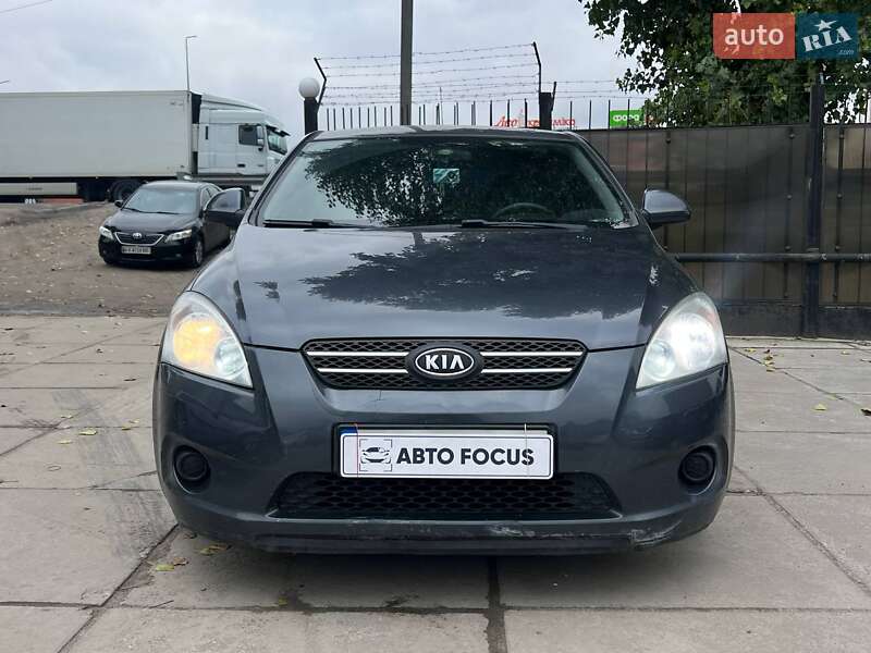 Хетчбек Kia Ceed 2008 в Києві