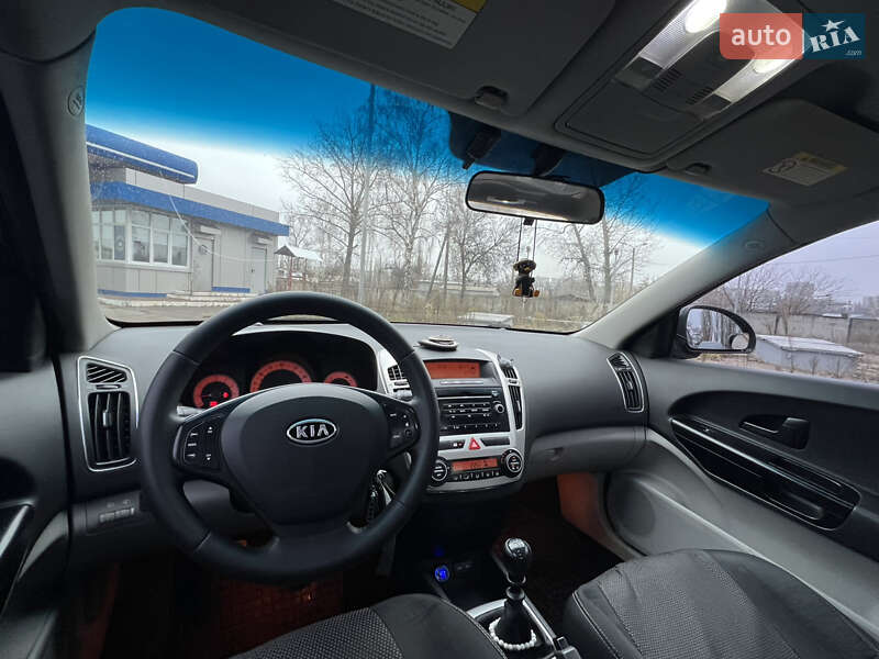 Хэтчбек Kia Ceed 2007 в Кременчуге фото 12 Хэтчбек Kia Ceed 2007 в Кременчуге